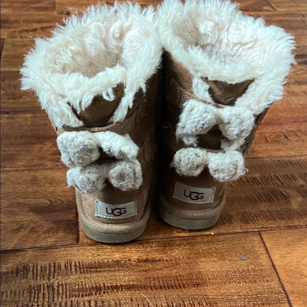 Girls UGG Bailey Knit Bow Chestnut